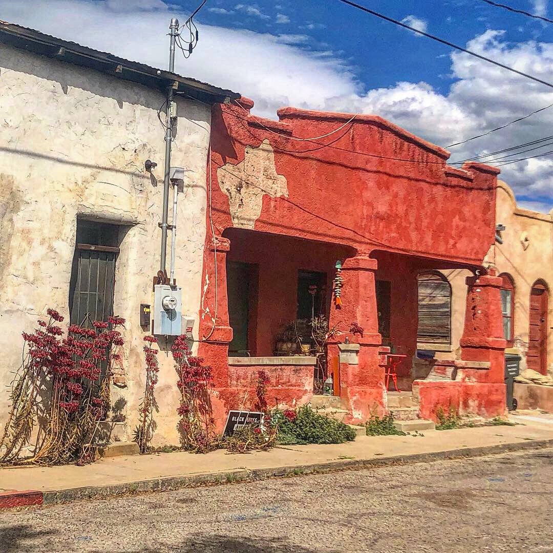 c2f57c0c-b1a9-4dc1-95d9-182df4acbaee